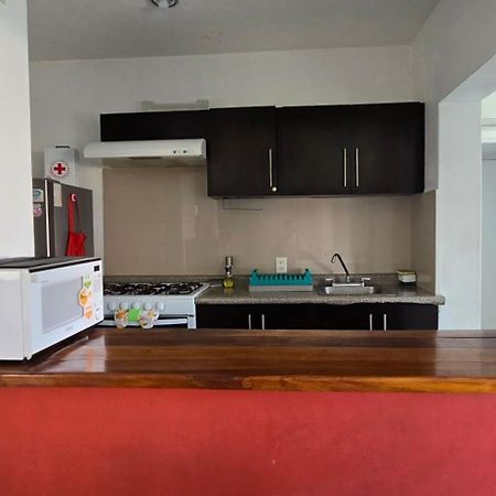 Magnifico Departamento, Cocina Equipada, 2 Recamaras 2 Banos , Hasta 6 Personas, 3 Albercas, Playa A 50 Mts Wifi, Aire Acondicionado Apartment Manzanillo Exterior foto